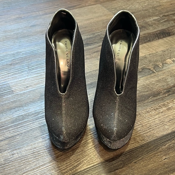 Chinese Laundry Glittery Silver Platform High Heel Ankle Boots / Size: 9 - Picture 2 of 6